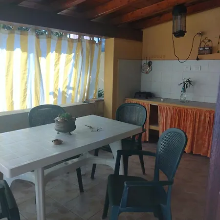 Domus Tzia Lina Appartamento